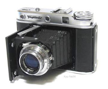 Voigtlandar Perkeo E
      / tHNg_[ yPI E
